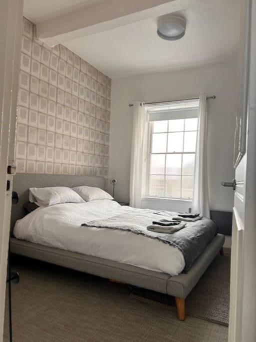 Modern Apartment Within Historic Chester City Walls ภายนอก รูปภาพ